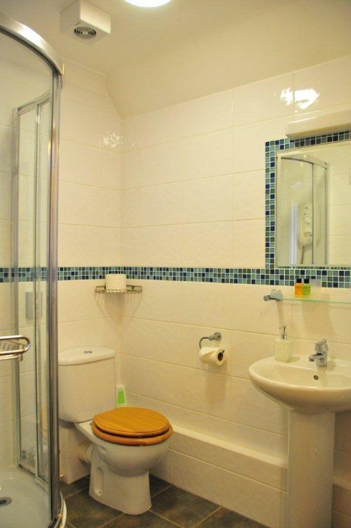 Tudor Cottage Bed & Breakfast CBG Εξωτερικό φωτογραφία