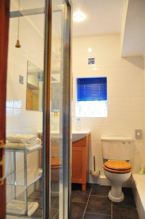 Tudor Cottage Bed & Breakfast CBG Δωμάτιο φωτογραφία